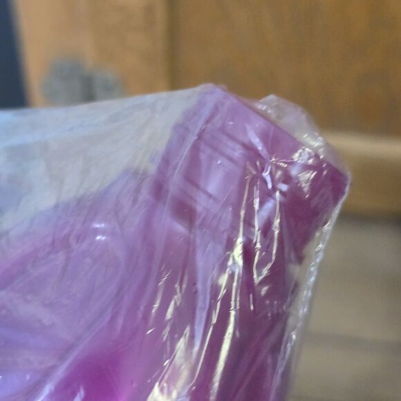 Tupperware Eco Plus 16 ounce Flip Lid Small Water Bottle Dark Pink Kids 9 inches - Picture 4 of 7